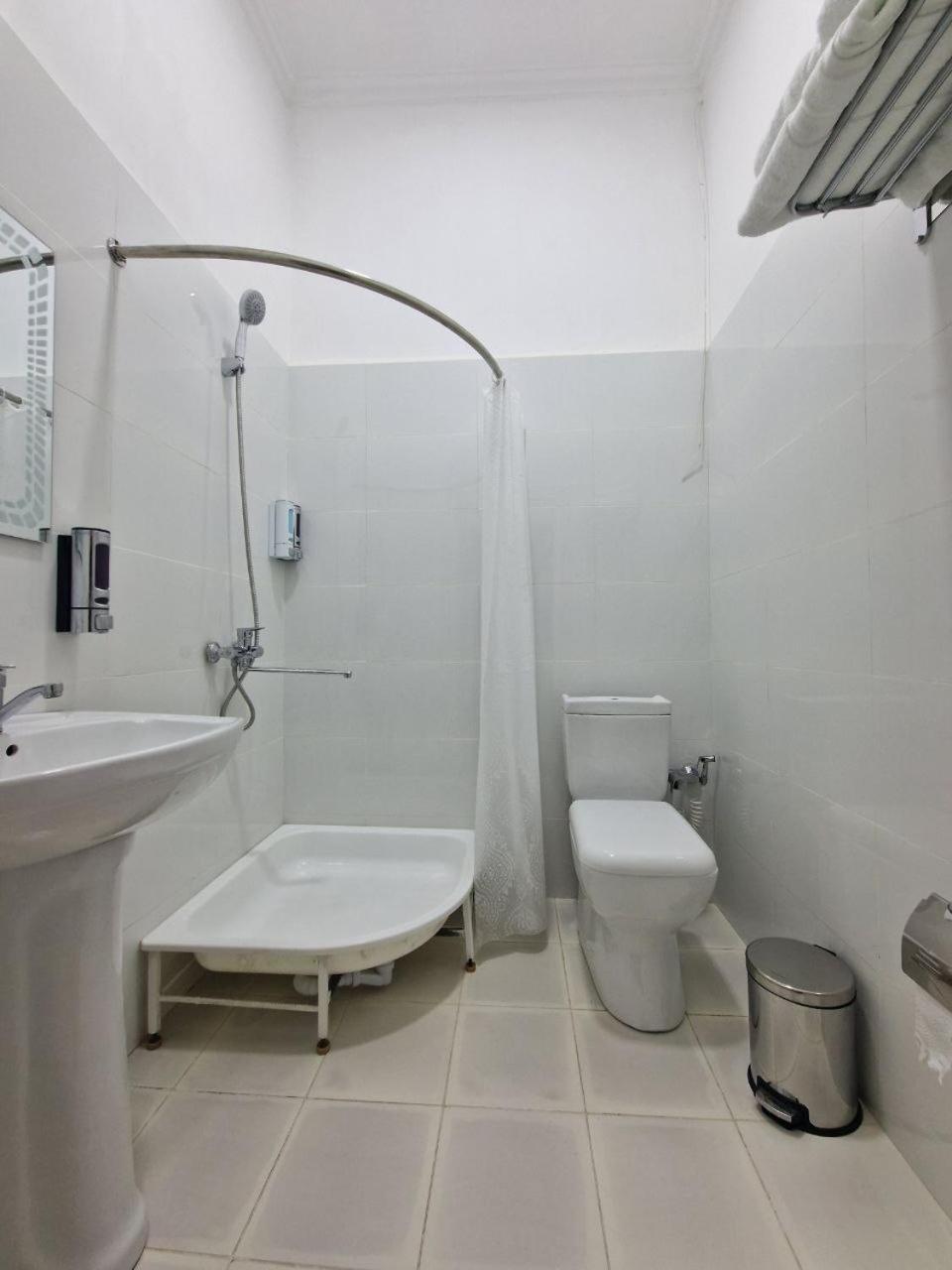 Hostel Danexan Apa นูกุส ภายนอก รูปภาพ